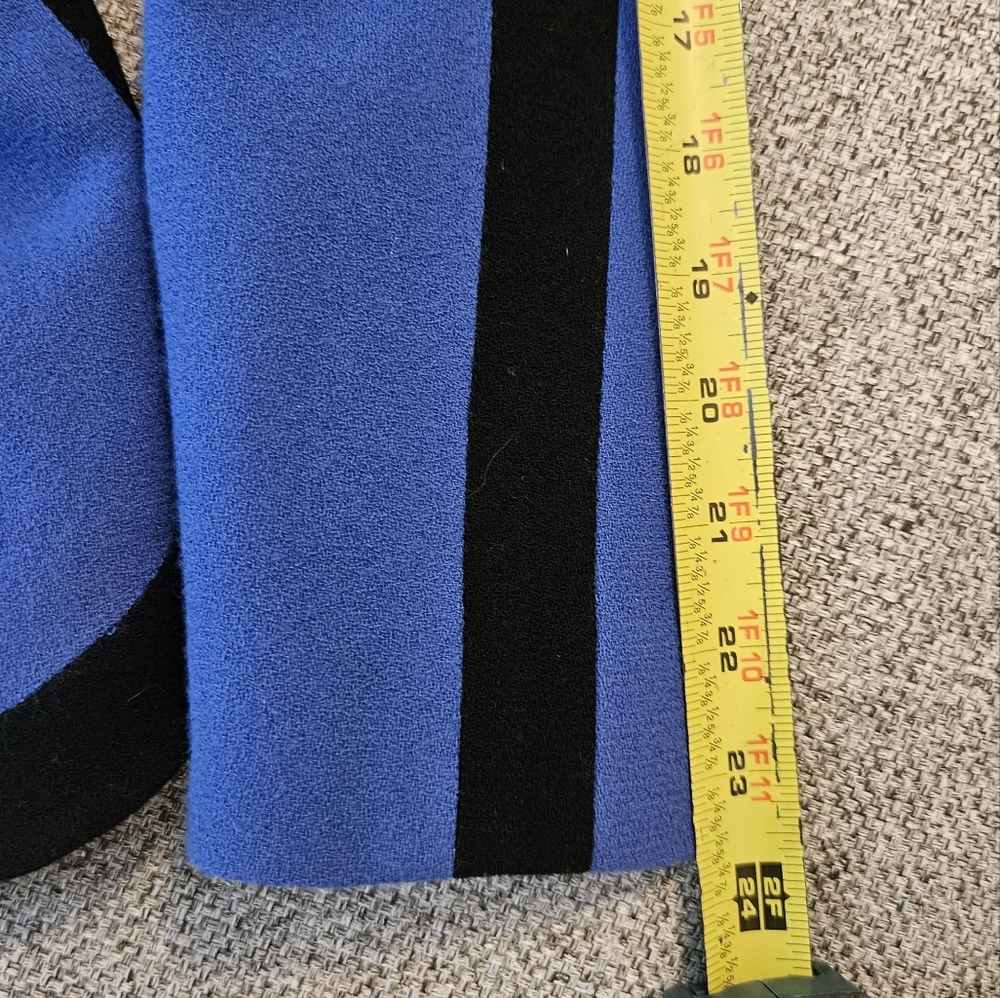 Carolina Herrera Jacket Vintage Royal blue/Black Sz 6 EUC - Picture 14 of 14